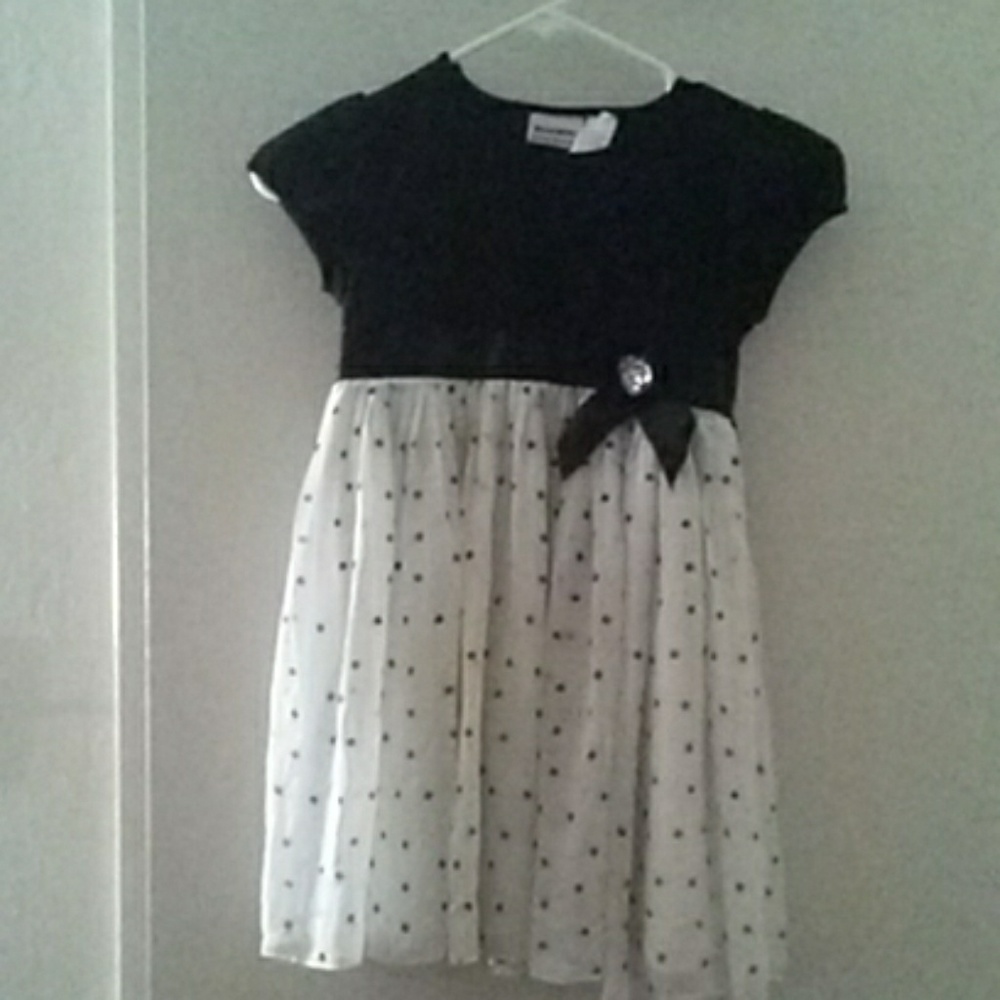 Girls dress